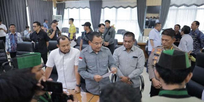 HMI Kalsel Pilih Unjukrasa Damai Dengan Dialog Sampaikan Tuntutan Agar Lebih Substansif, DPRD Kalsel Apresiasi dan Bawa ke Tingkat Pusat