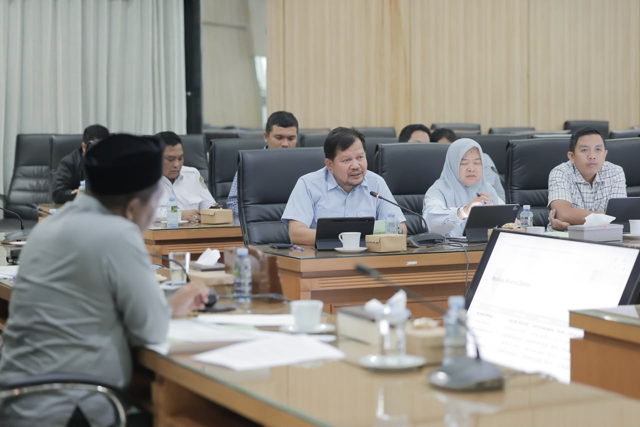 Banggar DPRD Kalsel Sorot Proyeksi Pos Pendapatan 2027 Hanya Rp 7,811 Triliun, Bang Dhin Tantang Bapenda Tambah 500 Miliar Ada Potensi di PBBKB