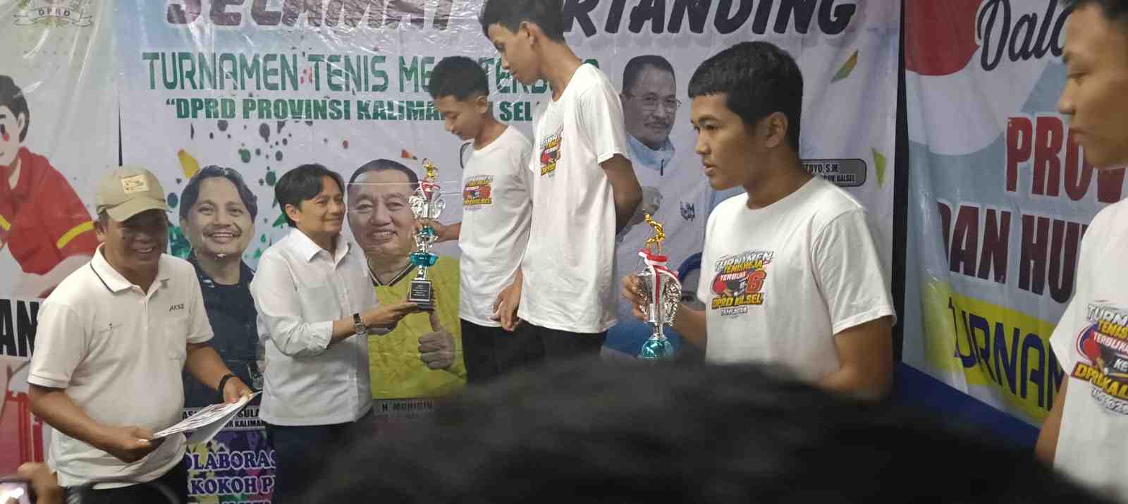 Bibit Muda Bermunculan, Yossi Juara I dan Arya Juara II di Turnamen Tenis Meja Terbuka ke VI DPRD Kalsel