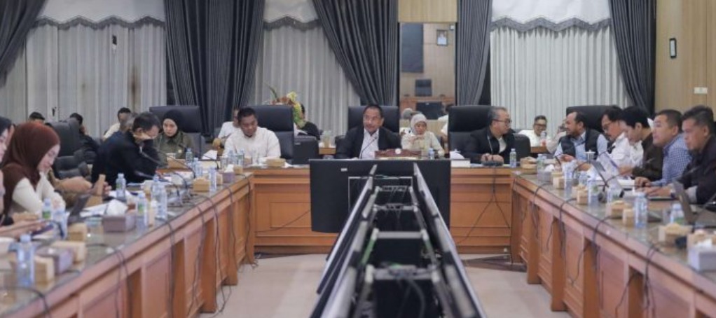 Banggar DPRD Kalsel Ingatkan Mandatori Spending APBD 2027, Pembahasan Masih Dinamis
