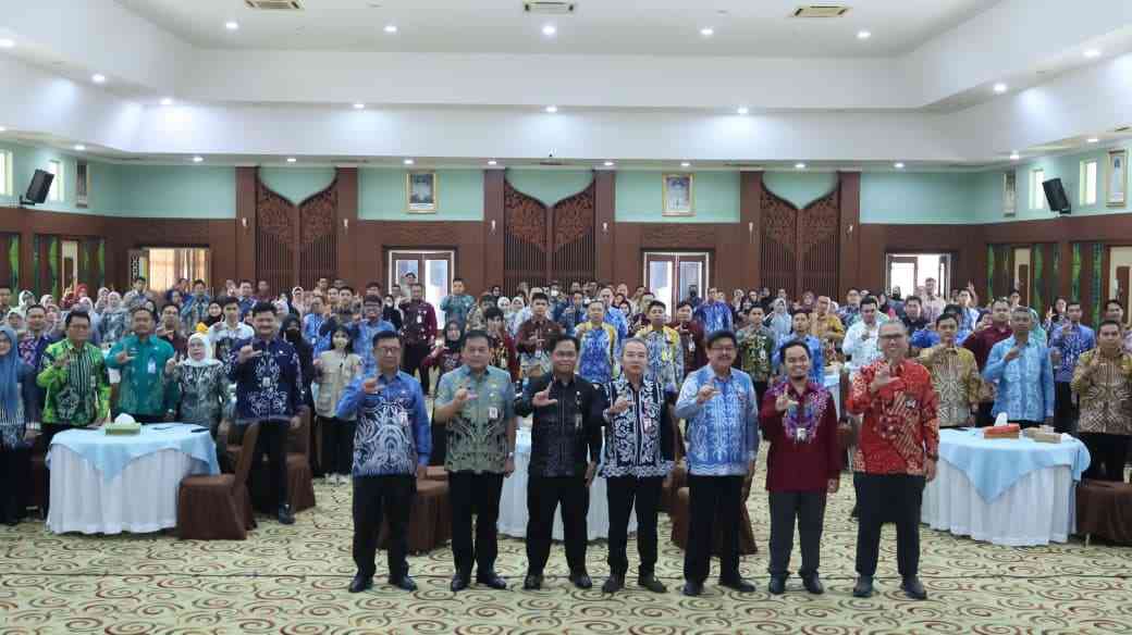 SP4N-LAPOR! dan Peluncuran SINAR; Sekdaprov Tegaskan Komitmen Pemprov Kalsel Perkuat Pelayanan Pengaduan Masyarakat