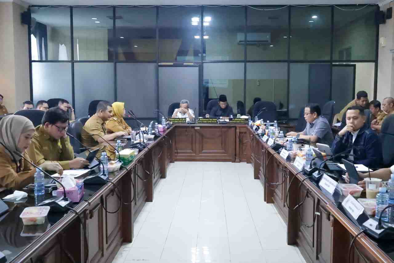 Komisi II Sinkronisasi Program Kerja 2027 Terhadap Alokasi Dana, TKD Bakal Ngucur, BPKAD : Tunggu PMK, Mudahan Tepat On Progres APBD 2027